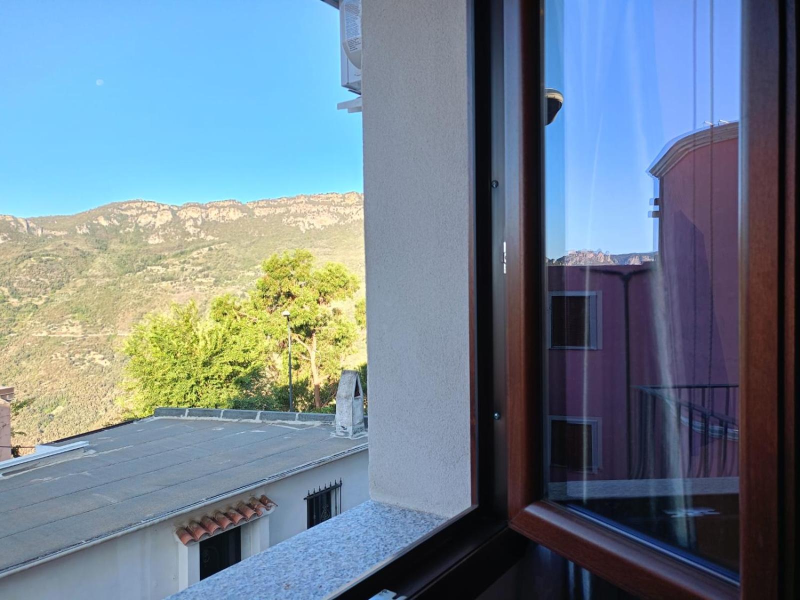 Vista D'Ogliastra Otel Gairo Sant'Elena Oda fotoğraf